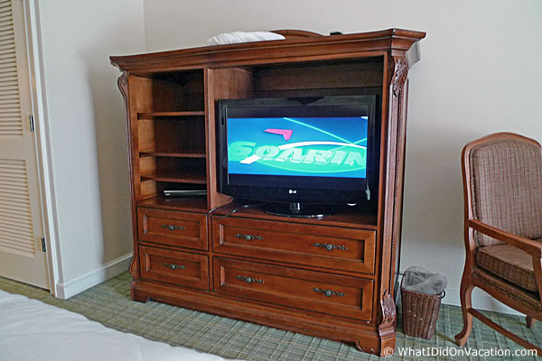 the LCD tv of the deluxe studio